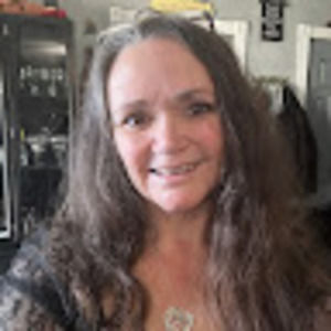 Meet your Posher, Pamela